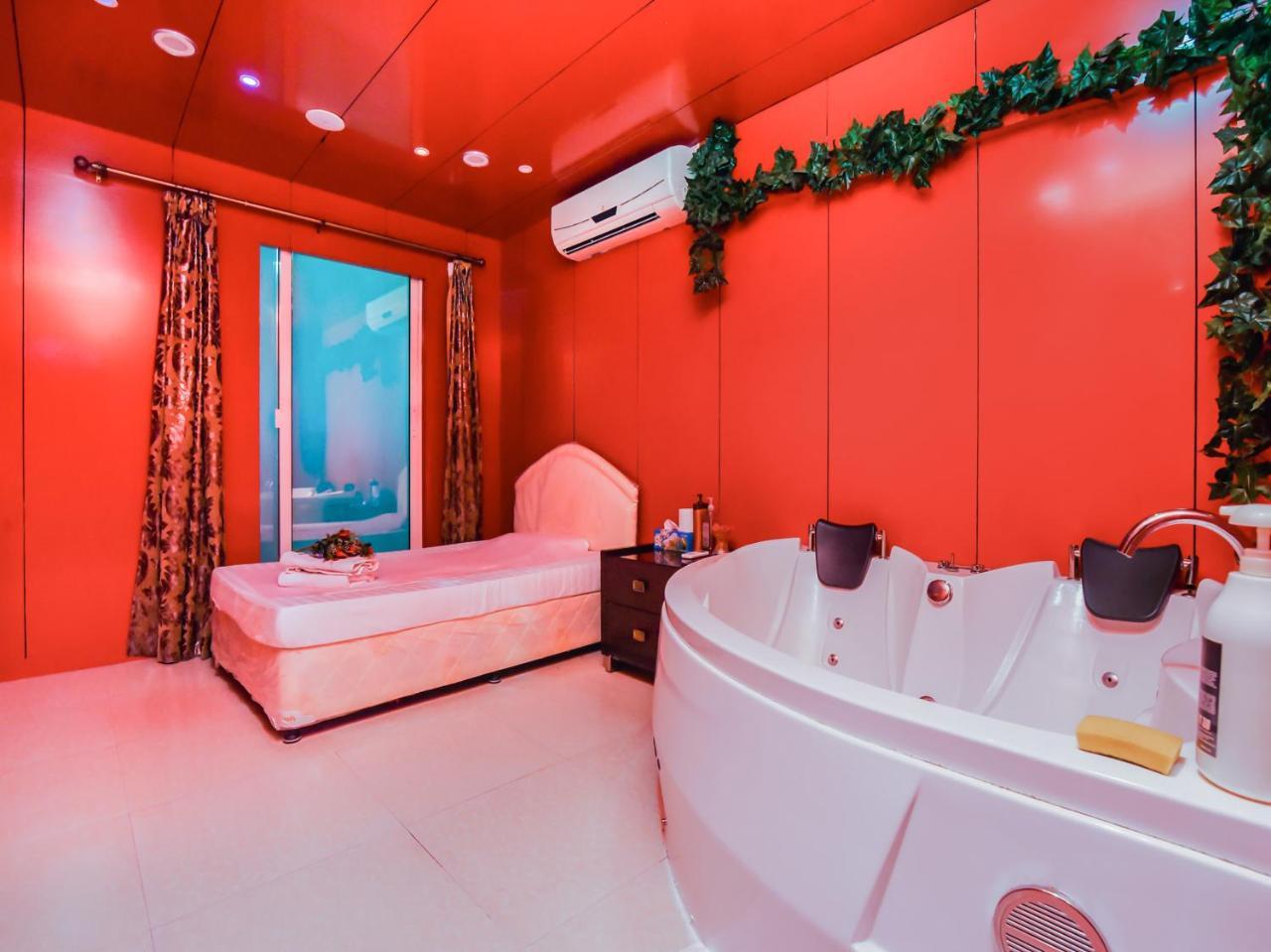 Oyo 138 Empire Hotel Apartments Dubai Bagian luar foto