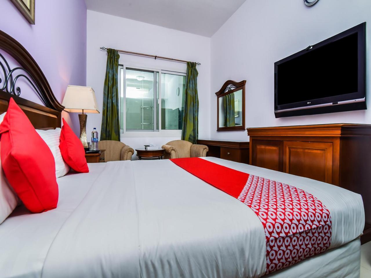 Oyo 138 Empire Hotel Apartments Dubai Bagian luar foto