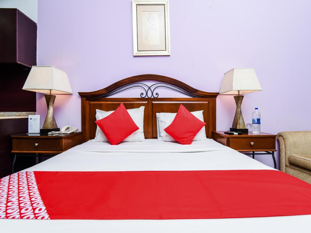 Oyo 138 Empire Hotel Apartments Dubai Bagian luar foto