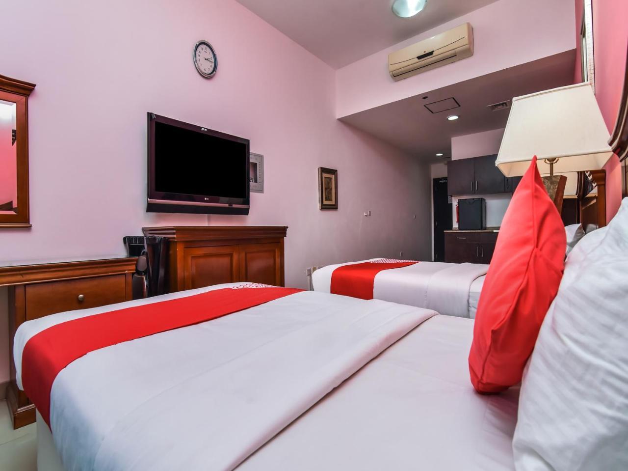 Oyo 138 Empire Hotel Apartments Dubai Bagian luar foto